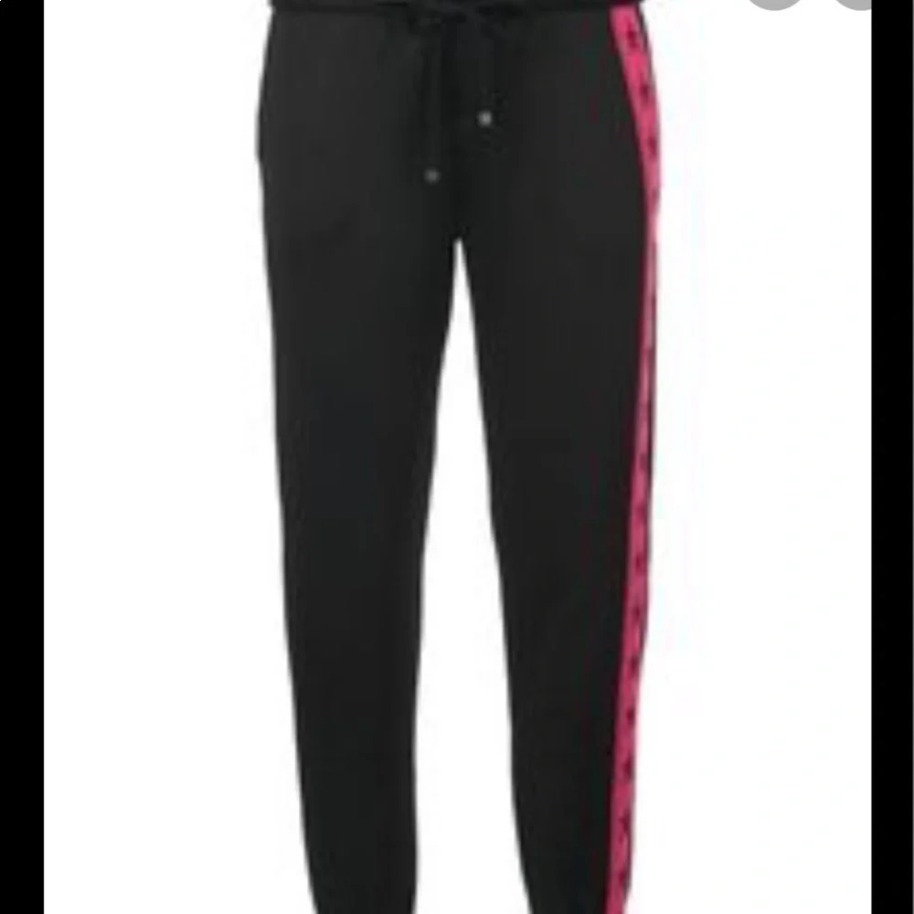 Koral black pink